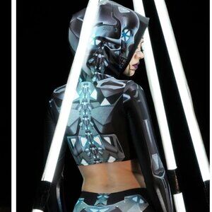 Devil Walking Mechanical Skeleton Hooded Crop Top Black Gray Skull Rave NAT1